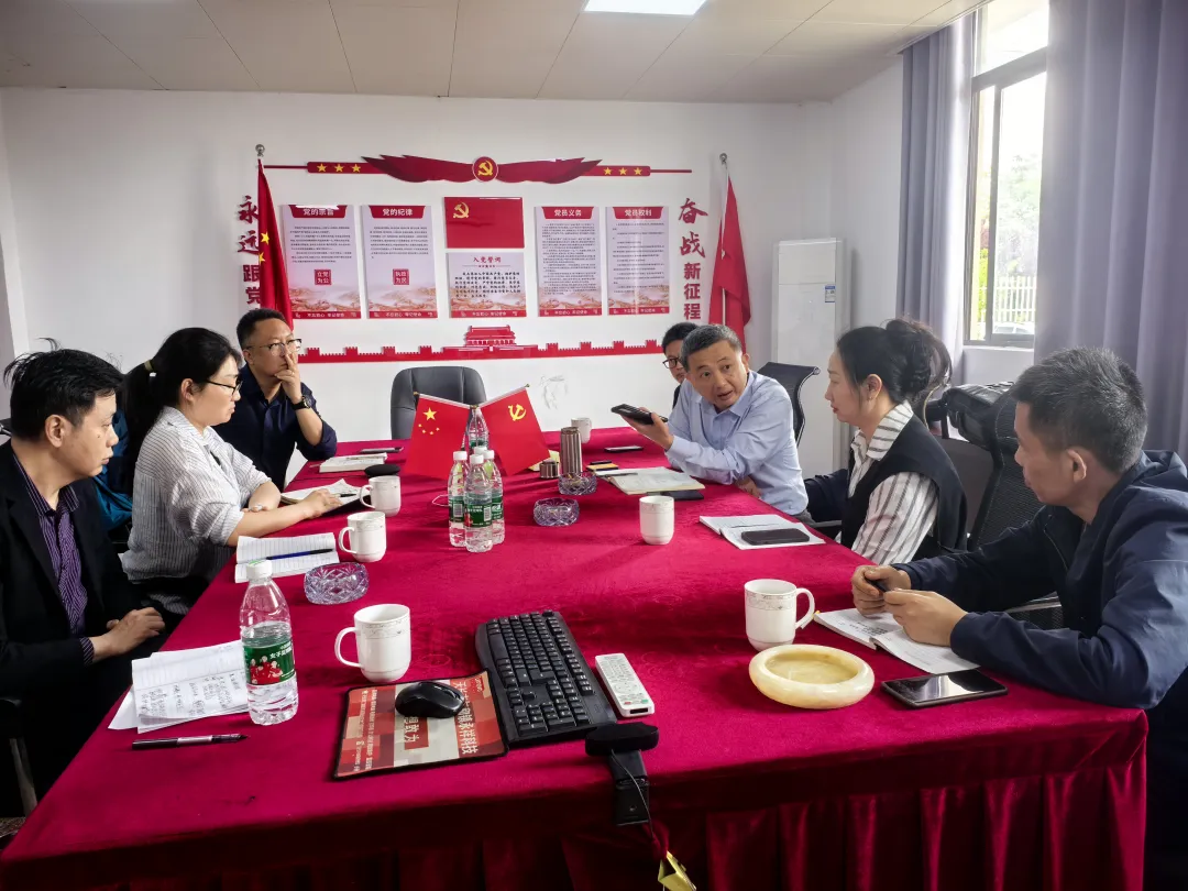 王宏向深入江蘇愛(ài)德福加工廠(chǎng)調(diào)研